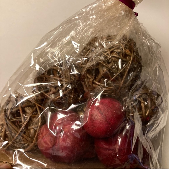 Yankee Candle Christmas Berries Potpourri 10 Oz New Old Stock - Picture 14 of 14